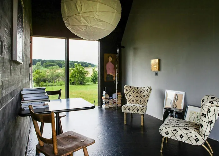 Architect-designed House With Views In Uckermark بيت للعطل *